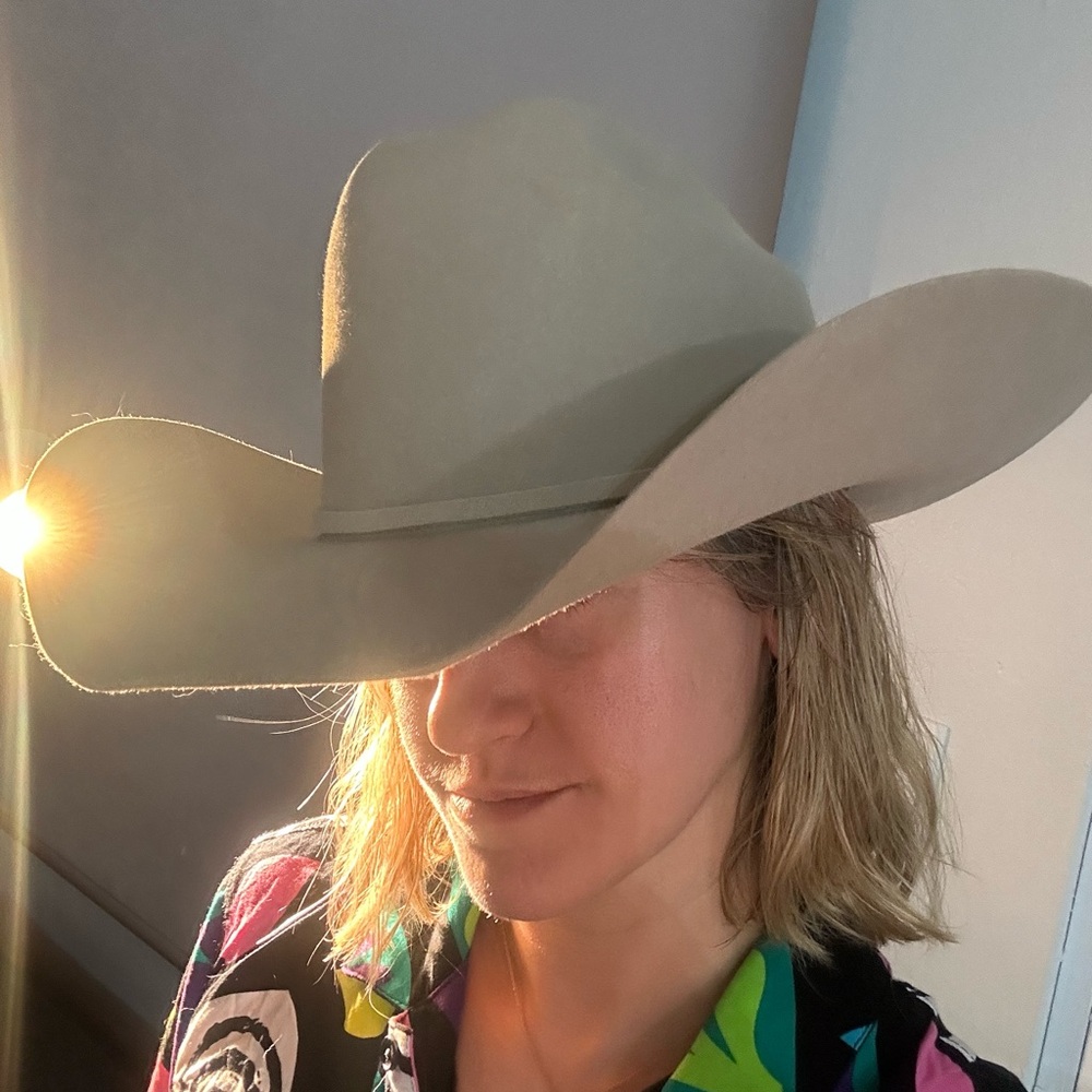 Men's Classic Tan Cowboy Hat - Picture 9 of 11
